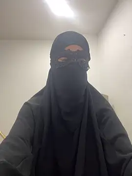 Snapshot of Hijabi_HotGirls chatting on 03.02.25 Hijabi HotGirls online show from 03.02.25