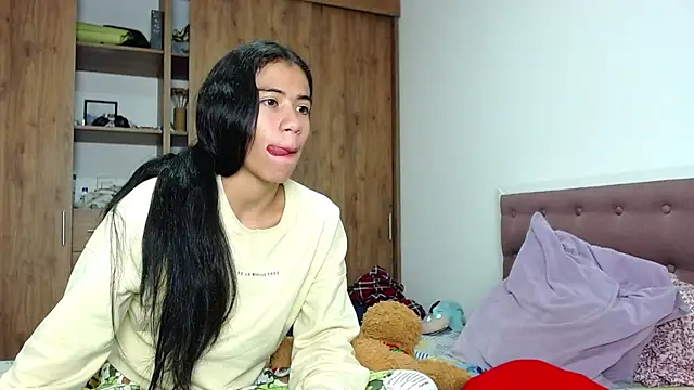 CleoAndAshley online show from 03.06.25