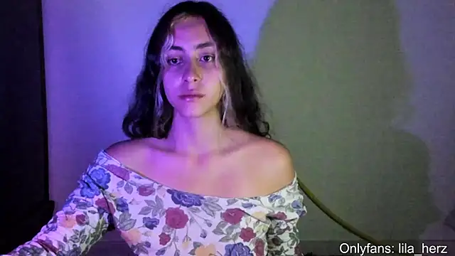 Snapshot of Liherz chatting on 03.13.25 Liherz online show from 03.13.25