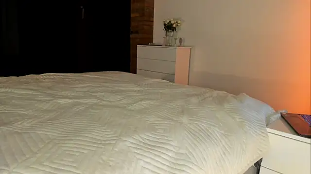 Rachel Rey online show from 04.10.26