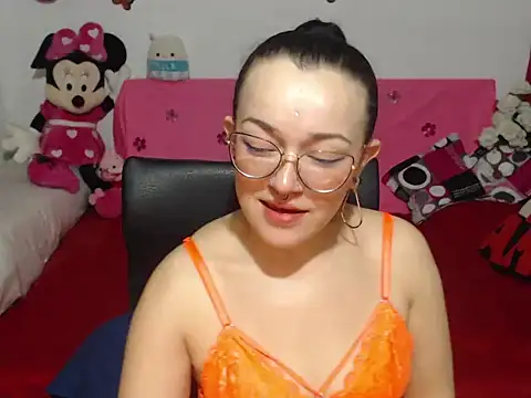 Angela 18honey online show from 10.17.25
