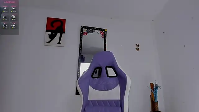 Snapshot of Lips_SaraSofia2 chatting on 12.23.24 Lips SaraSofia2 online show from 12.23.24