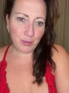 xsexycurvymilf online show from 12.12.24