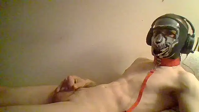 Snapshot of kochanekczek chatting on 10.31.25 kochanekczek online show from 10.31.25