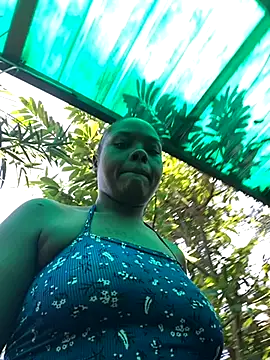 Dellah26 online show from 11.05.25