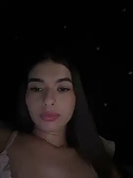 Coralinee 01 online show from 04.26.26