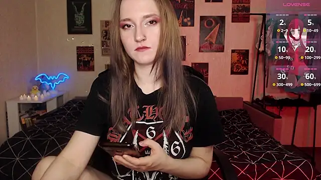 Snapshot of Viper_kiss chatting on 12.01.24 Viper kiss online show from 12.01.24