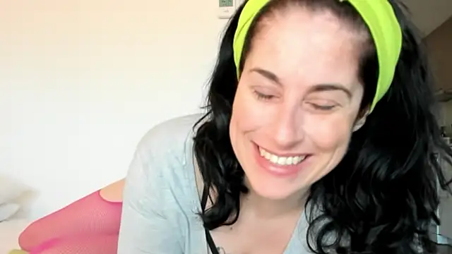 emmita69  online show from 02.04.25