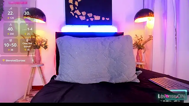 LatinMilk  online show from 12.12.24