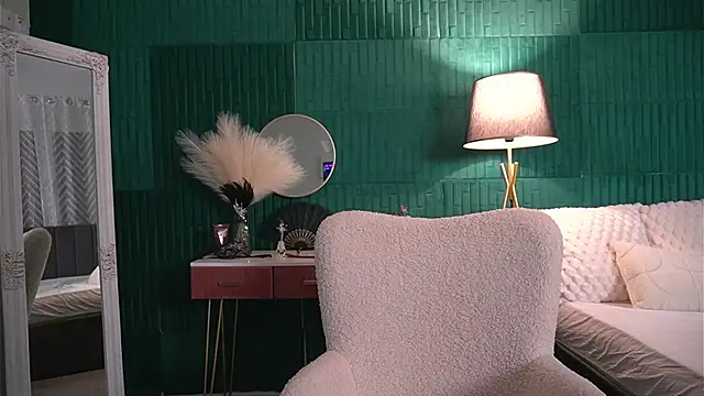 HaileyMoonn online show from 02.19.26