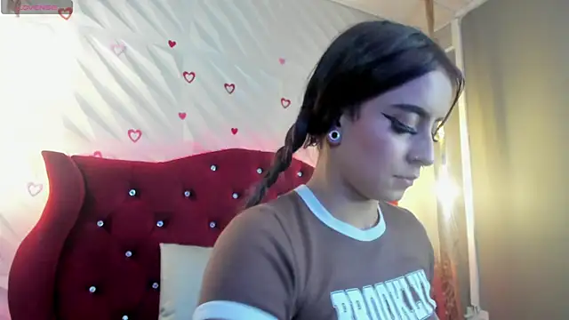 Andreita Jones online show from 12.06.24