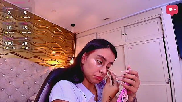 Andreita Jones online show from 04.10.26