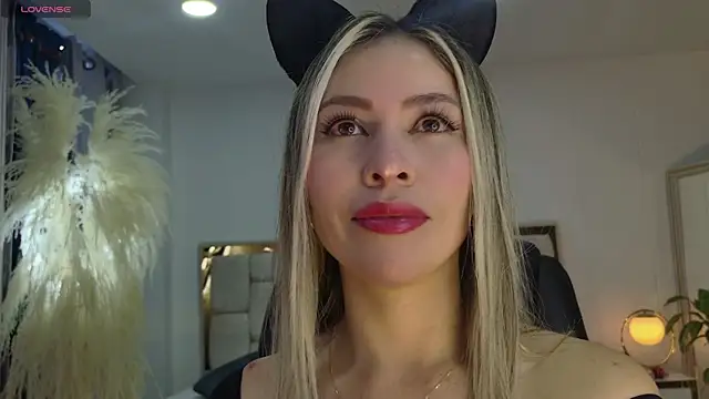 Ammy Castro online show from 10.31.25