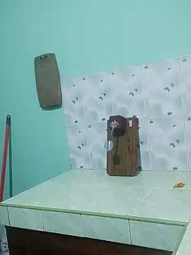 Snapshot of Kunchiii chatting on 12.02.25 Kunchiii online show from 12.02.25