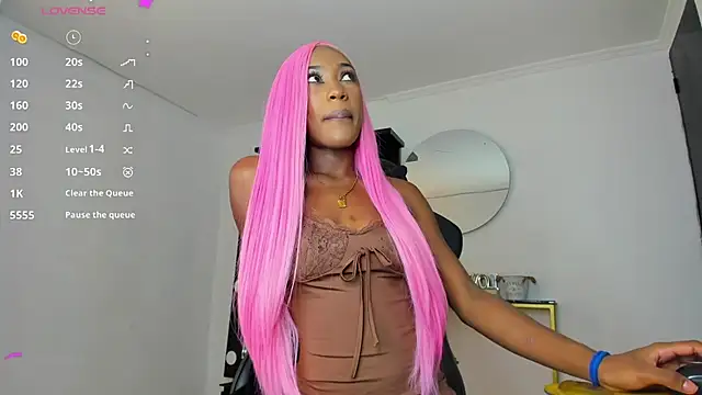 Snapshot of deyy_madissonn chatting on 11.21.25 deyy madissonn online show from 11.21.25