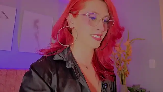 Juliana Saenzz online show from 11.25.25