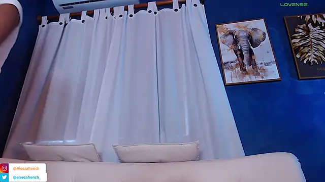 AleezaFrench online show from 12.09.24