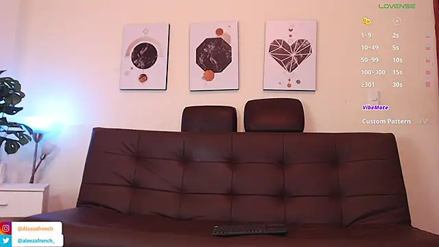 AleezaFrench online show from 12.17.24