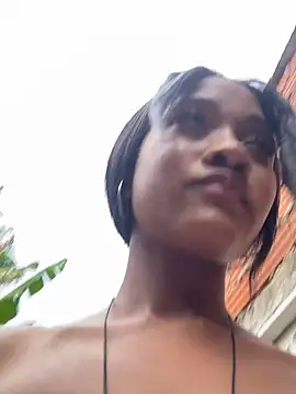 AleezaFrench online show from 12.21.24