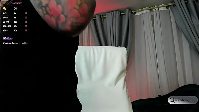 kira moon   online show from 10.30.25