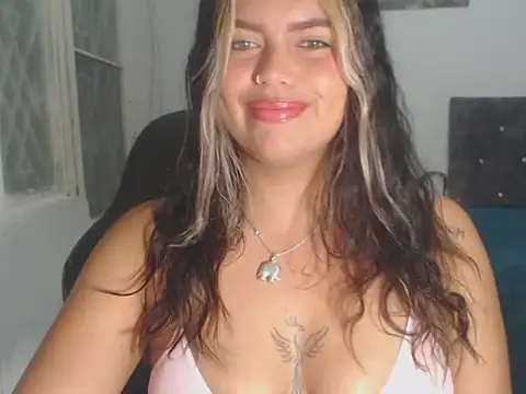 Snapshot of sweetkitty_16 chatting on 09.11.25 sweetkitty 16 online show from 09.11.25
