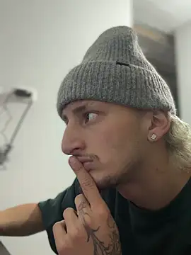 Snapshot of Scott_sex7 chatting on 02.27.26 Scott sex7 online show from 02.27.26