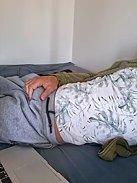 molozeb online show from 10.15.25