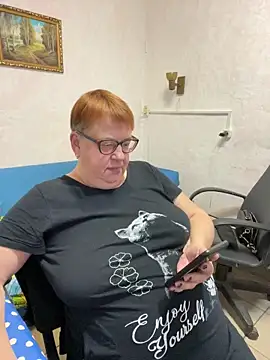 Klio5678 online show from 11.16.25