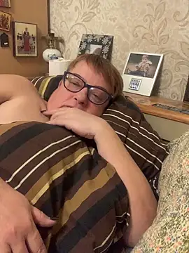 Klio5678 online show from 12.20.25