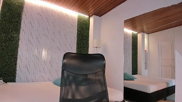 carina rossi online show from 11.18.25