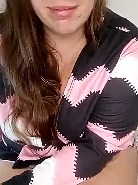 Snapshot of FrancaiseLynne chatting on 09.08.25 FrancaiseLynne online show from 09.08.25