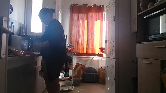 FrancaiseLynne online show from 03.20.26