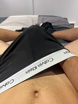 Snapshot of h0rnyguy001 chatting on 09.29.25 h0rnyguy001 online show from 09.29.25