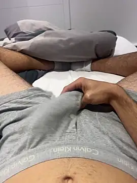 h0rnyguy001 online show from 10.19.25