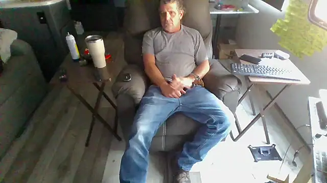 lateniter online show from 02.10.26