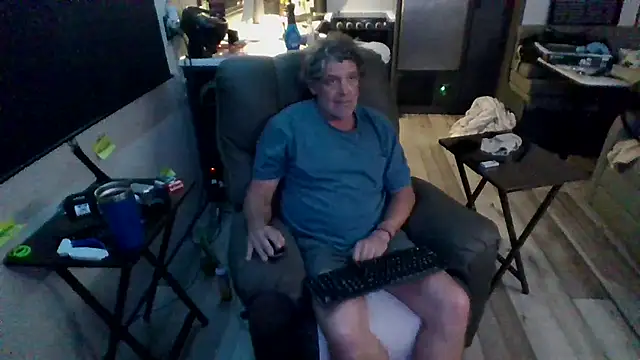 lateniter online show from 04.08.26