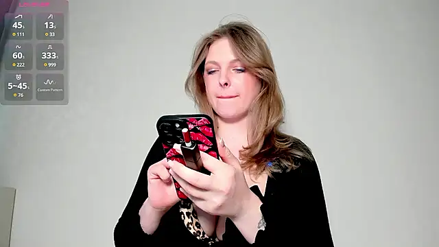 mercedescutee online show from 03.23.26