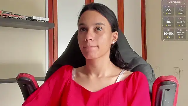 Snapshot of SamanthaWatson chatting on 12.26.24 SamanthaWatson online show from 12.26.24