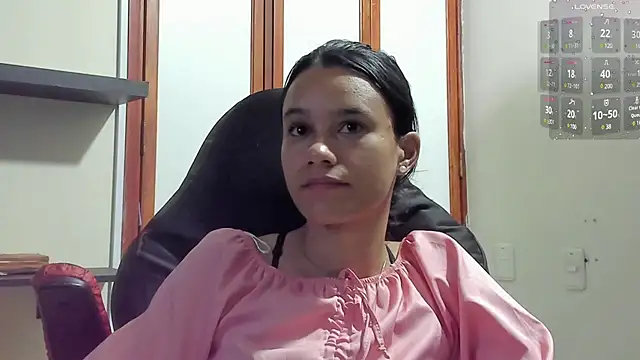 Snapshot of SamanthaWatson chatting on 01.15.25 SamanthaWatson online show from 01.15.25