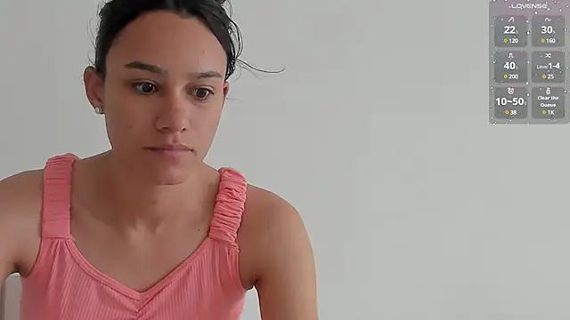 Snapshot of SamanthaWatson chatting on 02.04.25 SamanthaWatson online show from 02.04.25