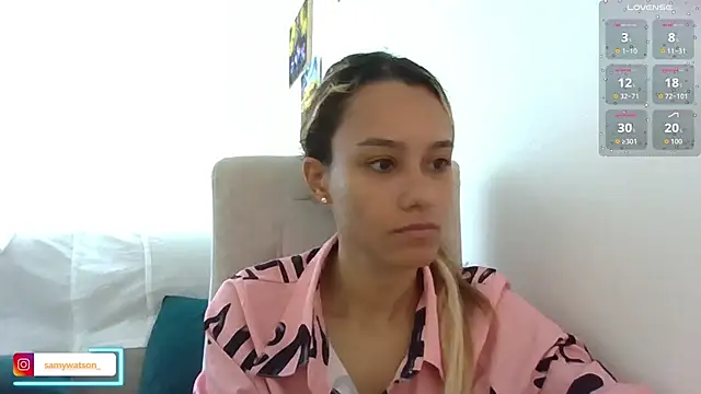 Snapshot of SamanthaWatson chatting on 10.11.25 SamanthaWatson online show from 10.11.25