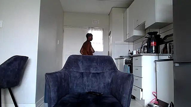 officialkhakes za online show from 01.05.25