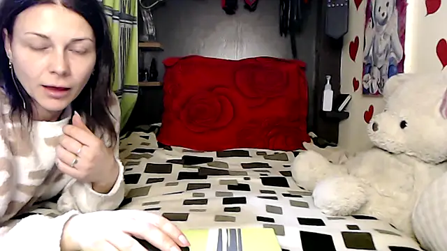 Snapshot of HarleyQuinn_69 chatting on 03.08.25 HarleyQuinn 69 online show from 03.08.25