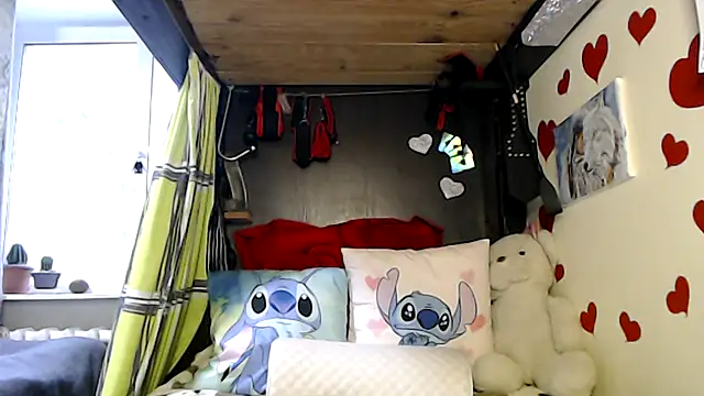 Snapshot of HarleyQuinn_69 chatting on 09.15.25 HarleyQuinn 69 online show from 09.15.25