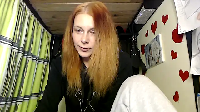 Snapshot of HarleyQuinn_69 chatting on 09.21.25 HarleyQuinn 69 online show from 09.21.25