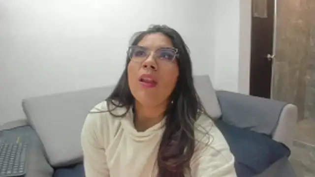 Luna Dumont online show from 01.07.26