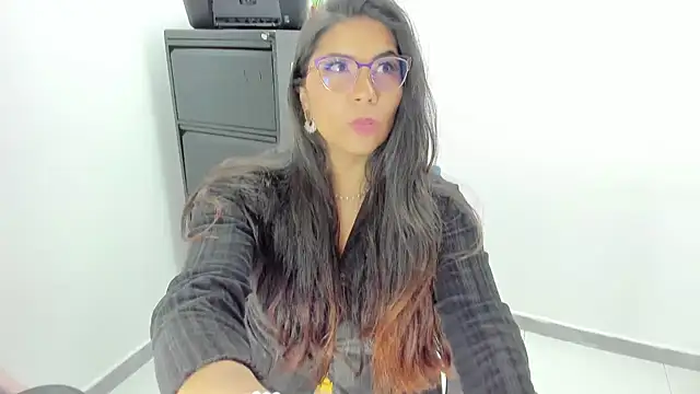 Luna Dumont online show from 05.11.26