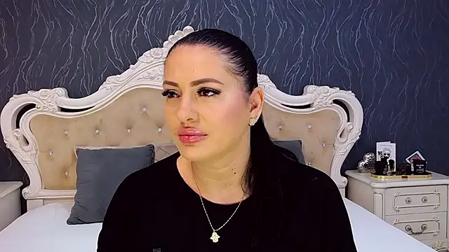 Lauren Saint online show from 11.09.25