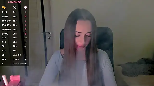 Kimmberr online show from 10.18.25