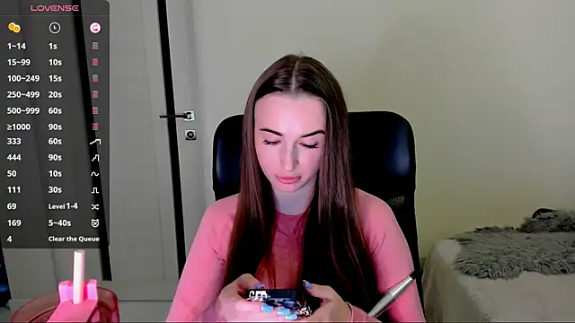 Kimmberr online show from 10.23.25